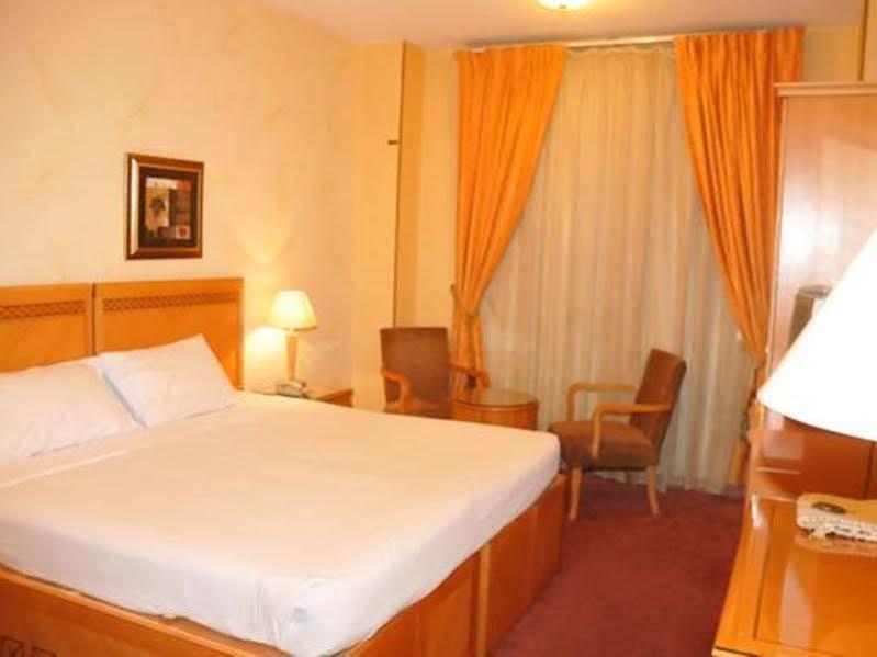 Qasr Al Ansar Golden Tulip Hotel Медина Экстерьер фото