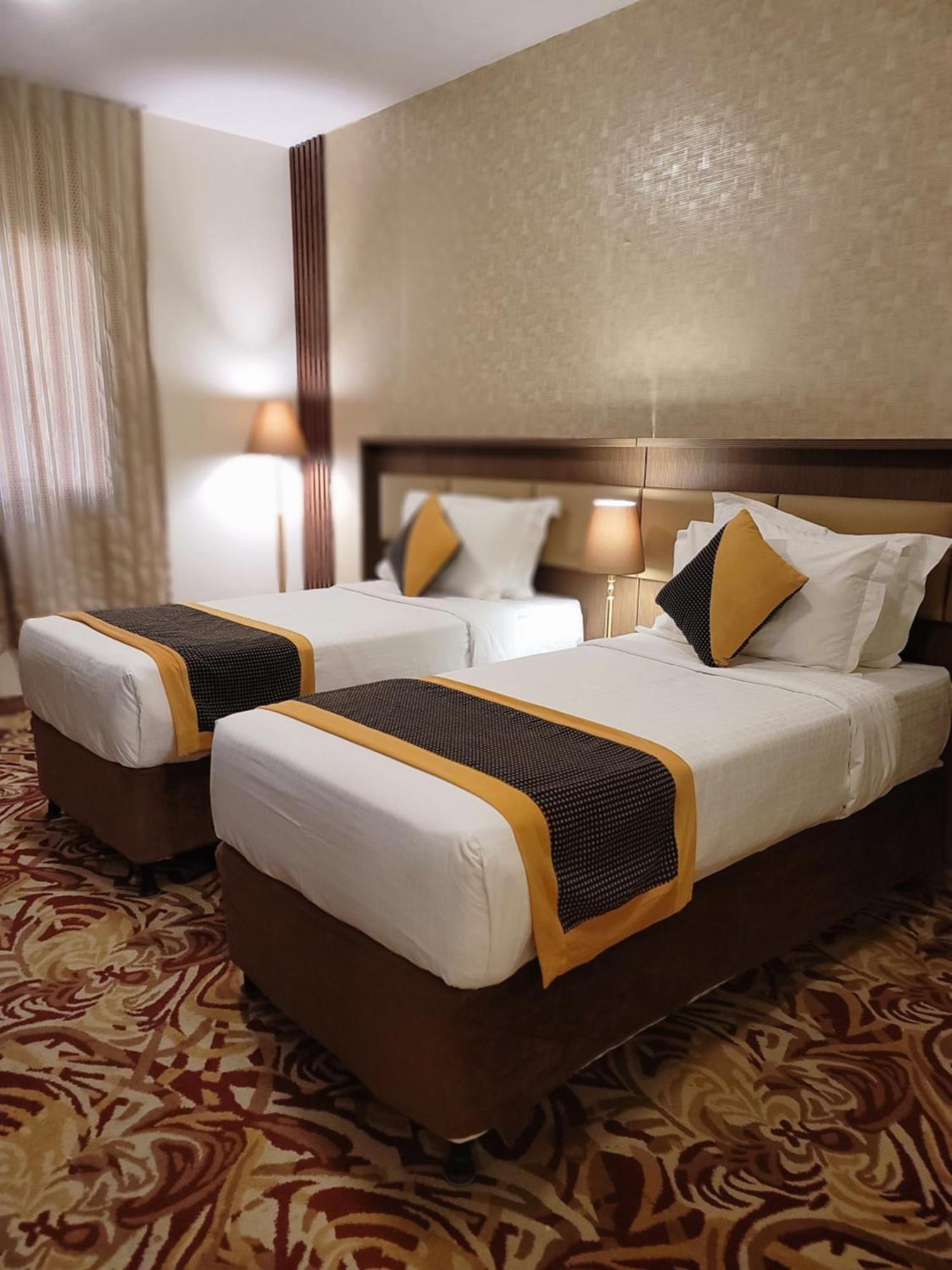 Qasr Al Ansar Golden Tulip Hotel Медина Экстерьер фото
