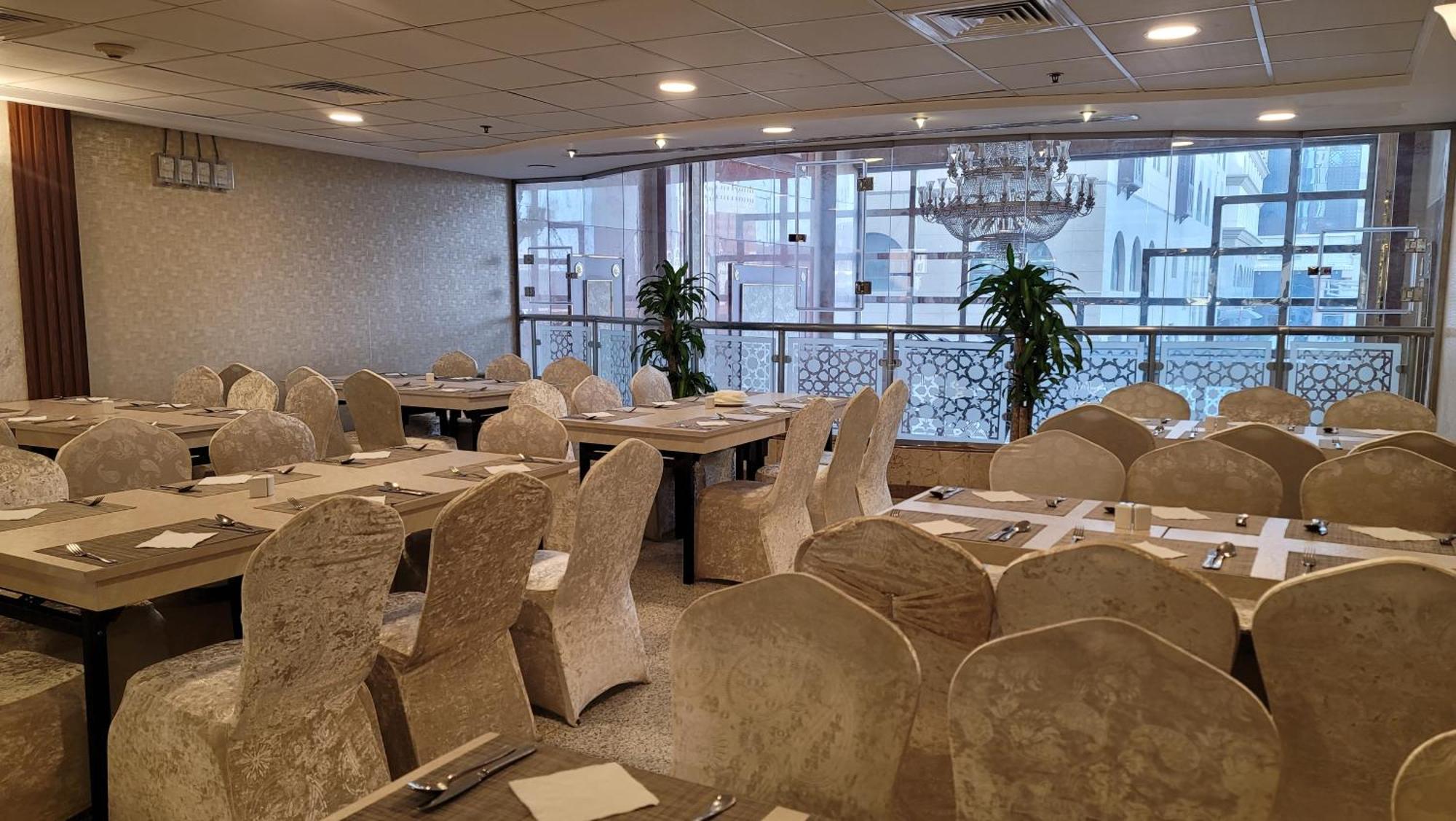 Qasr Al Ansar Golden Tulip Hotel Медина Экстерьер фото