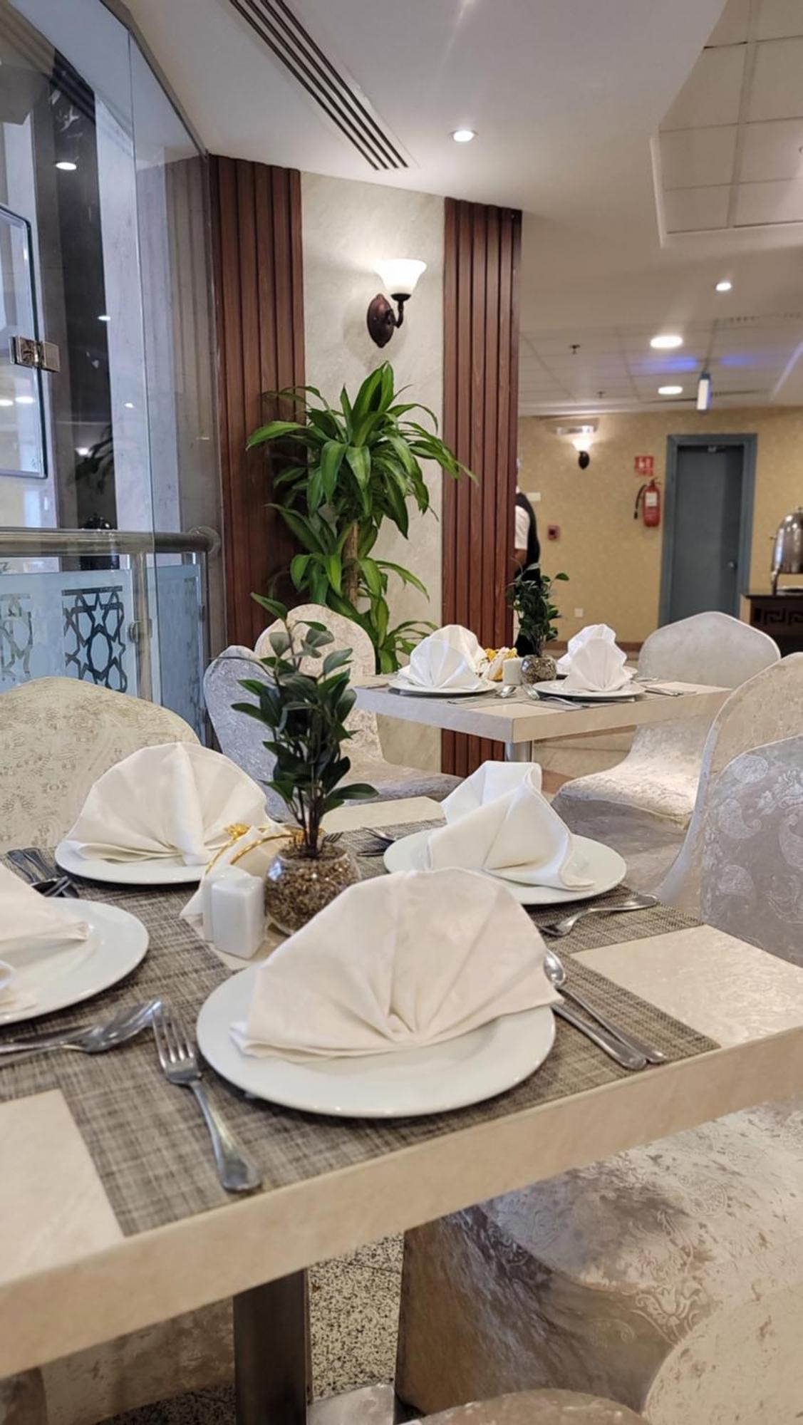 Qasr Al Ansar Golden Tulip Hotel Медина Экстерьер фото